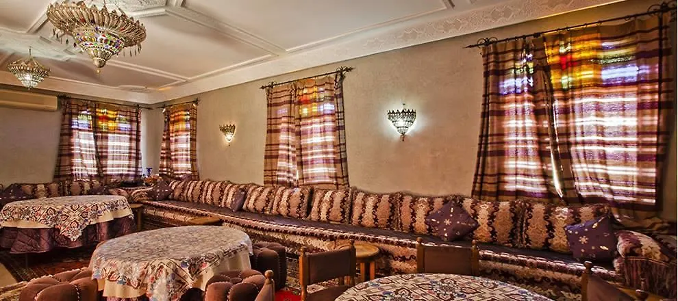 Riad Mhidou Ouled Jelal 3*,