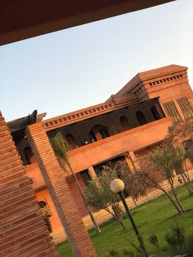 Riad Mhidou Ouled Jelal 3*,