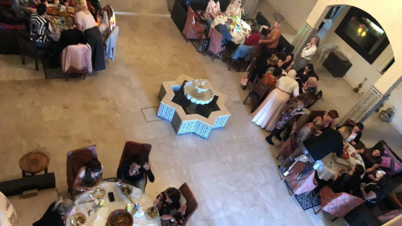 Riad Mhidou Ouled Jelal Guest house