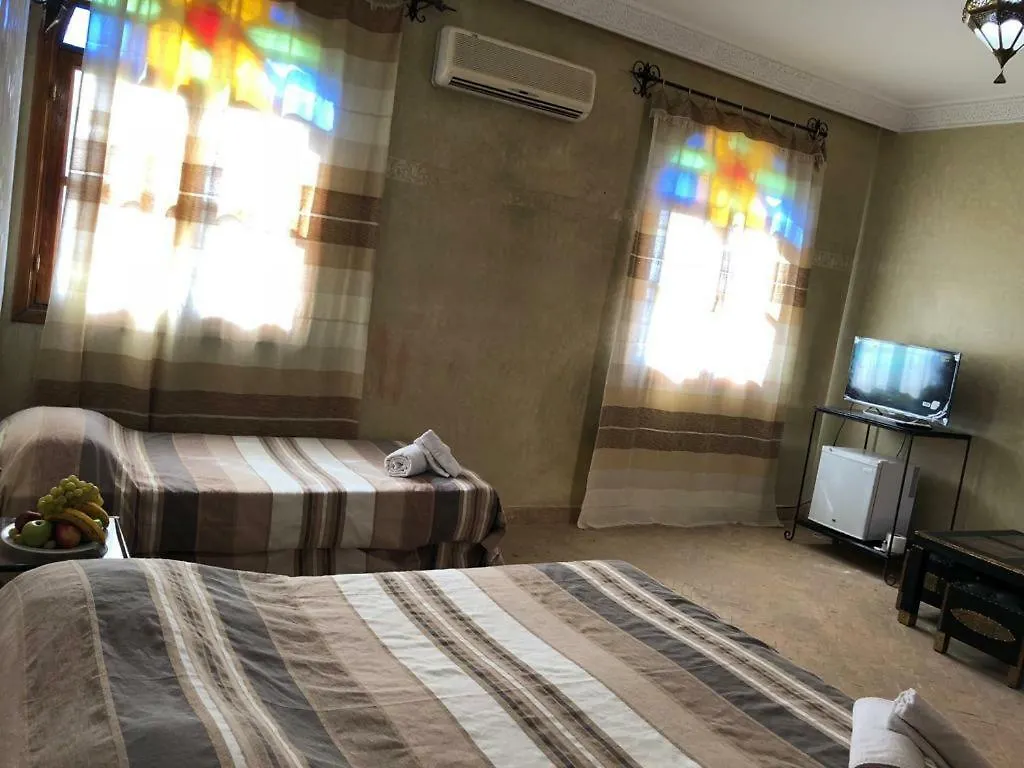 Riad Mhidou Ouled Jelal Guest house