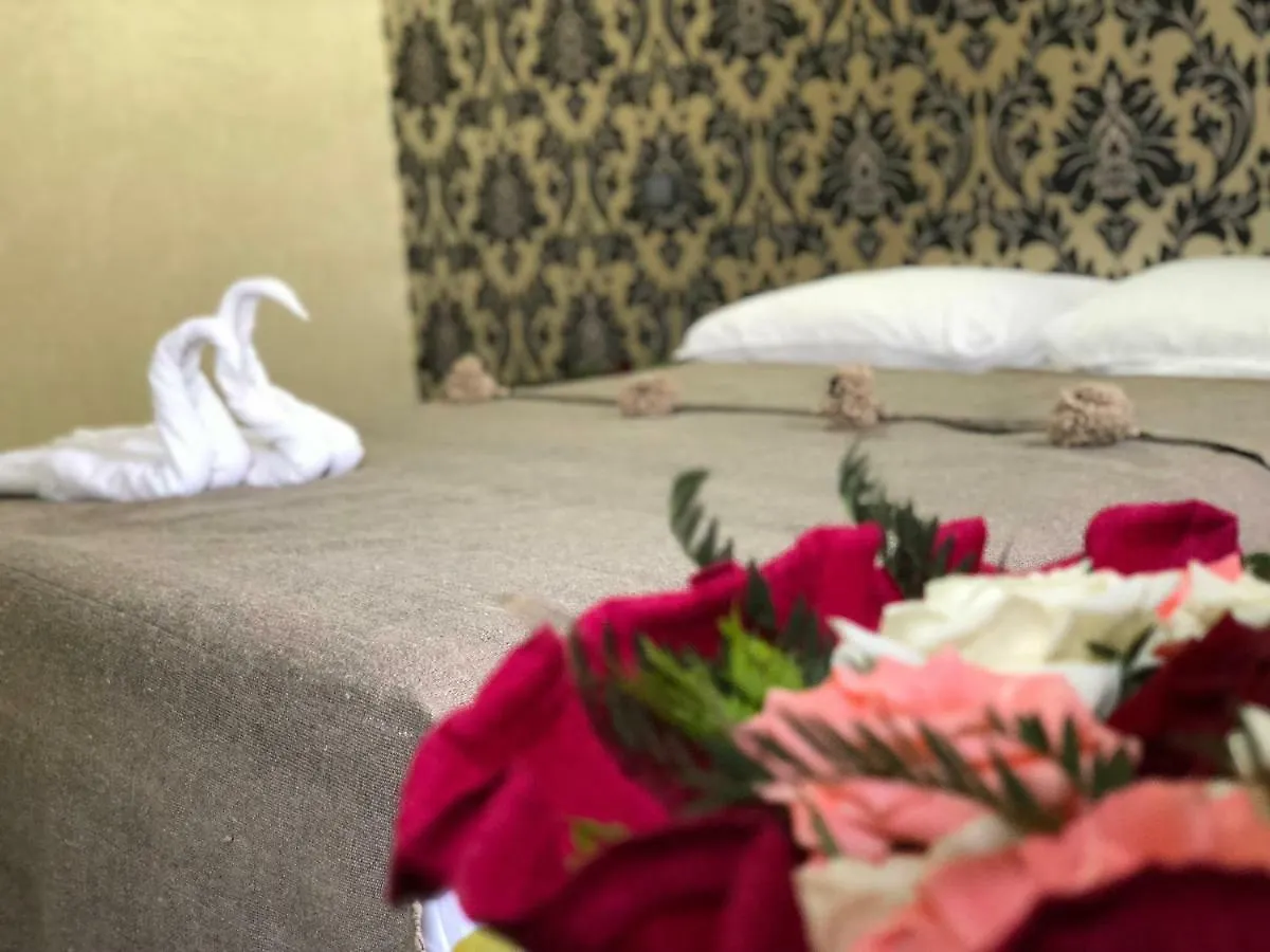 Riad Mhidou Ouled Jelal Guest house