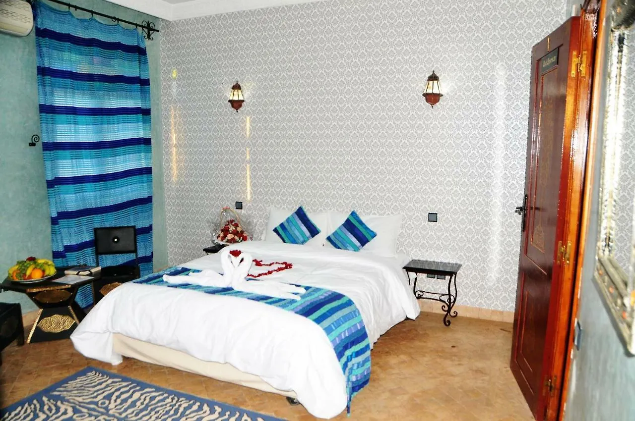 Riad Mhidou Ouled Jelal 3*,